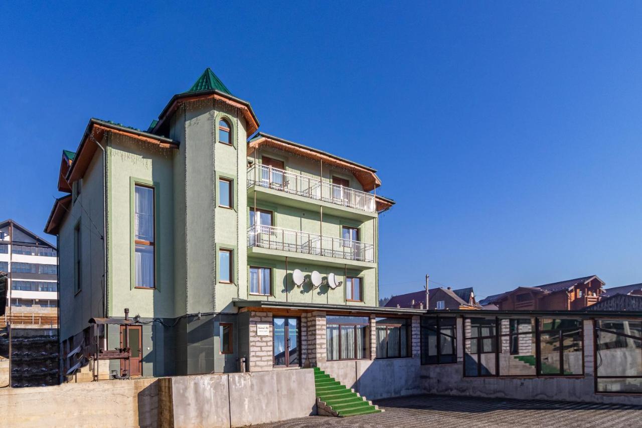 Hotel Zeleniy Bir Bukovel Esterno foto