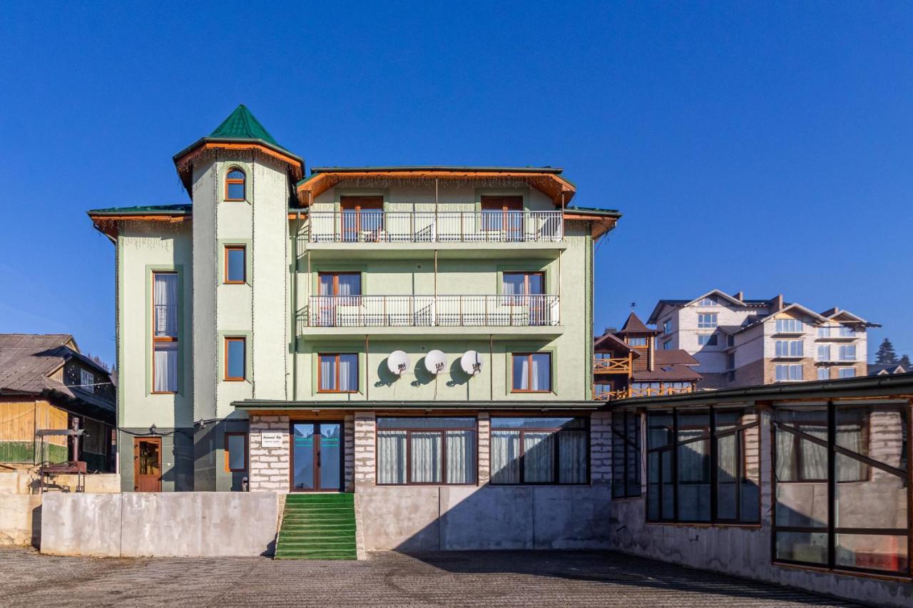 Hotel Zeleniy Bir Bukovel Esterno foto