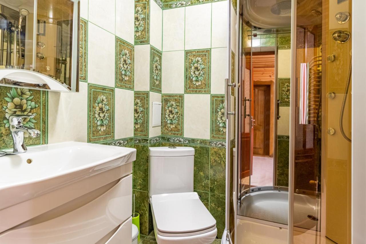 Hotel Zeleniy Bir Bukovel Esterno foto