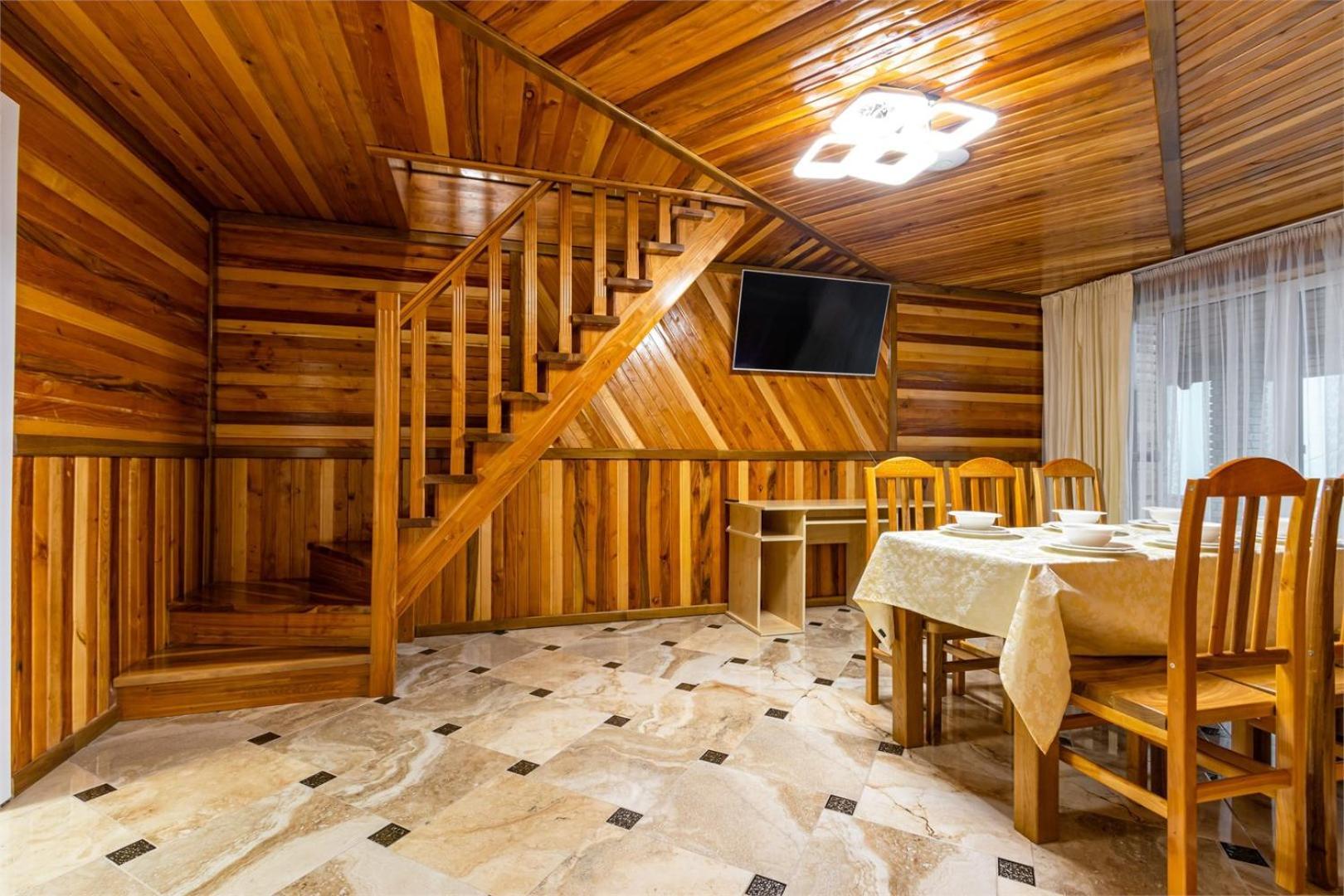 Hotel Zeleniy Bir Bukovel Esterno foto