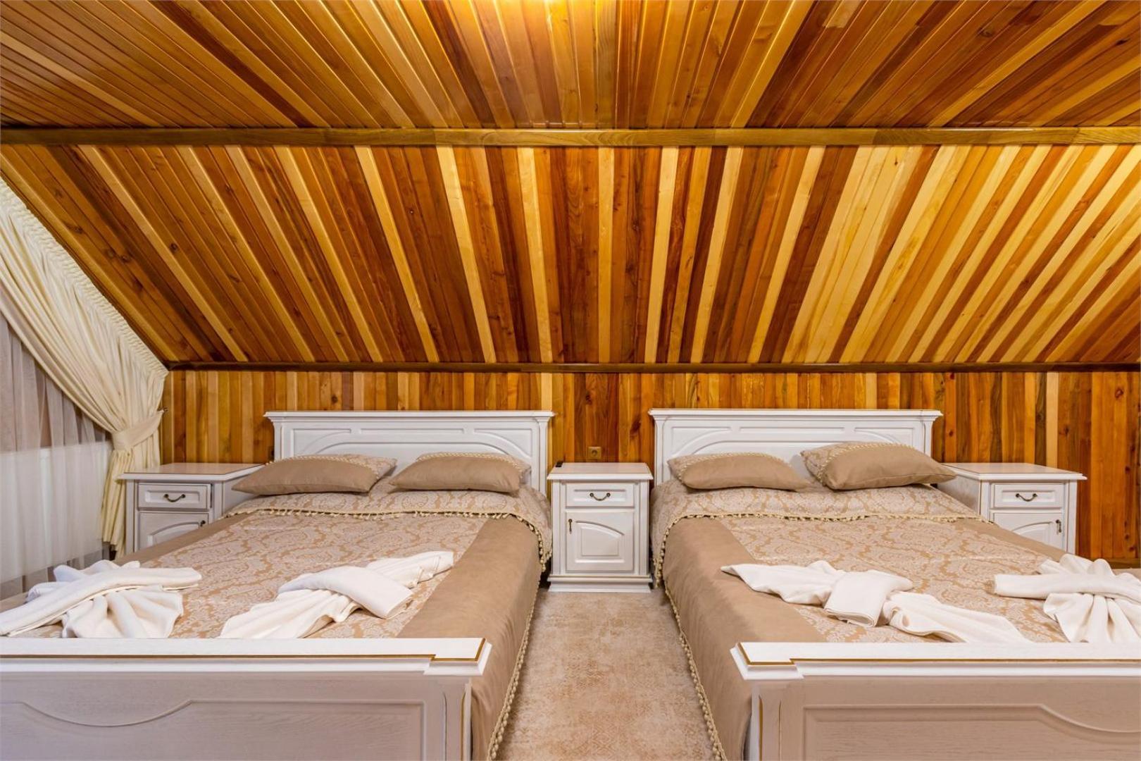 Hotel Zeleniy Bir Bukovel Esterno foto