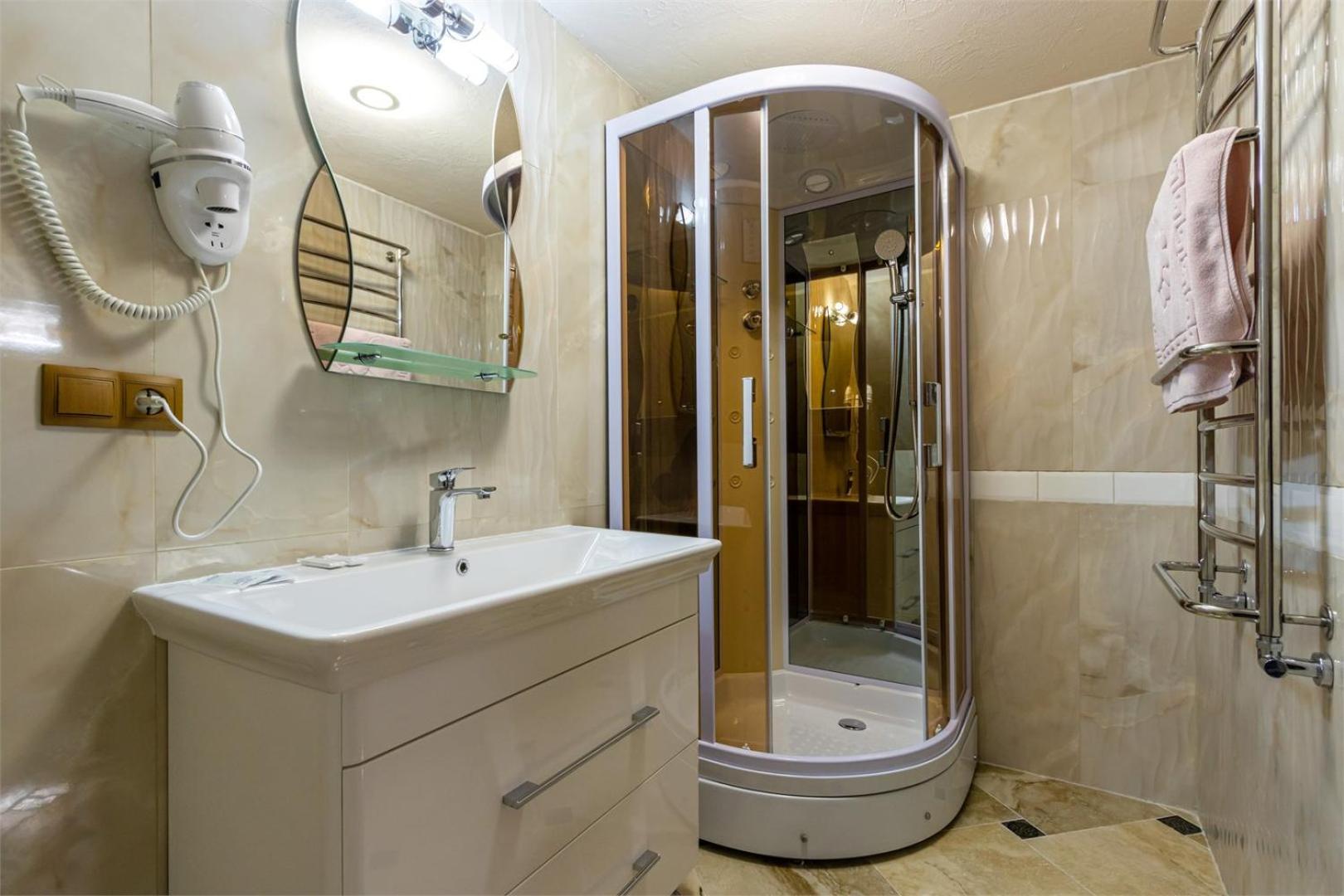 Hotel Zeleniy Bir Bukovel Esterno foto